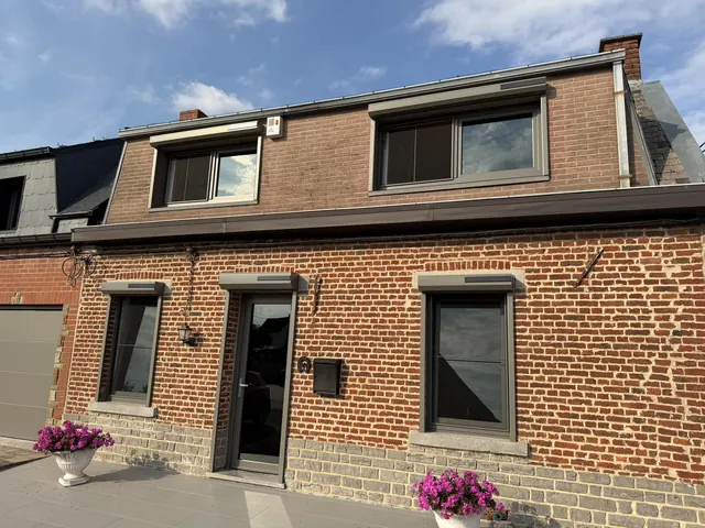 Châssis et fenêtres sur mesure posés par MARGO en Hainaut